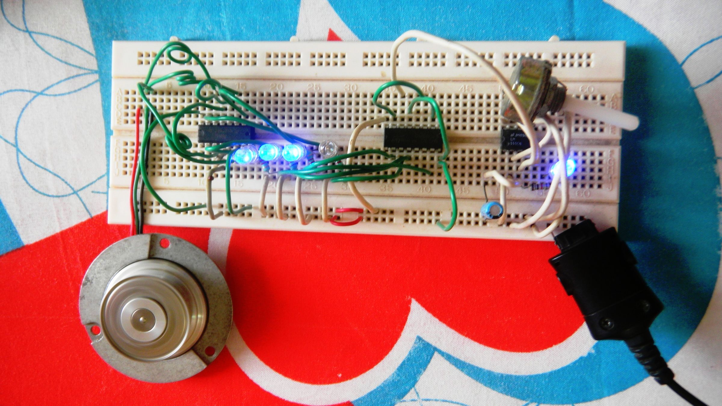Run HDD Spindle Motor Using IC 555 + 4017 + L293D Instructables