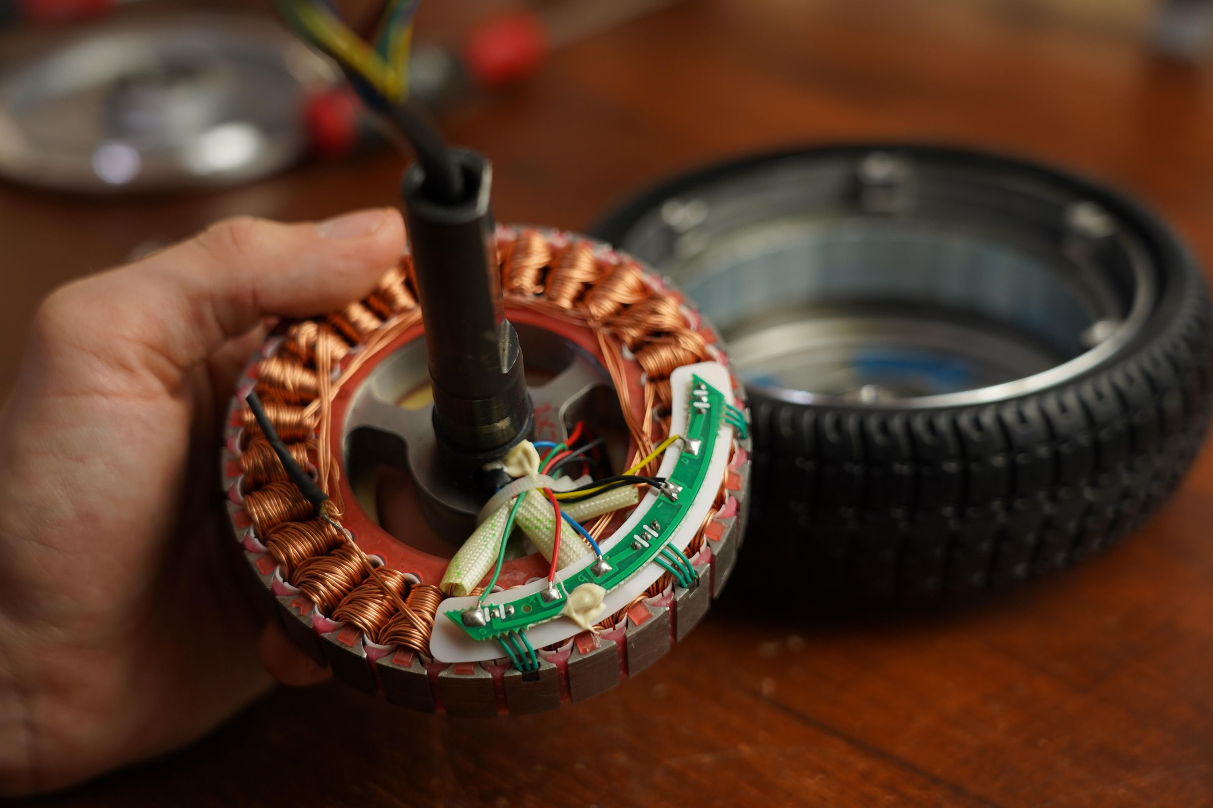 Hoverboard Motor a Handcranked Generator! 5 Steps (with