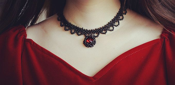Vintage Black Seed Bead Choker Necklace 