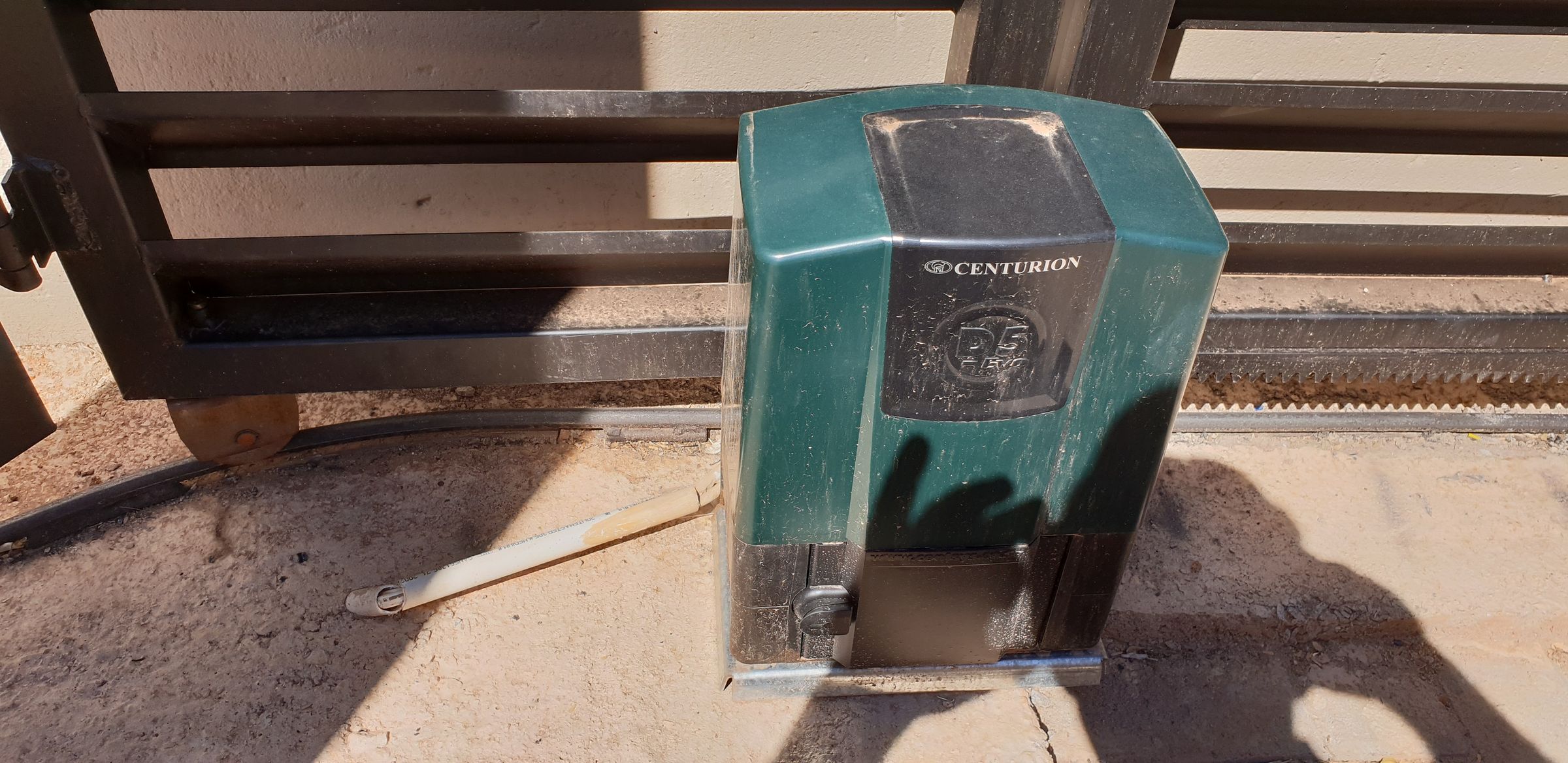 Sectional Sliding Gate 5 Steps Instructables