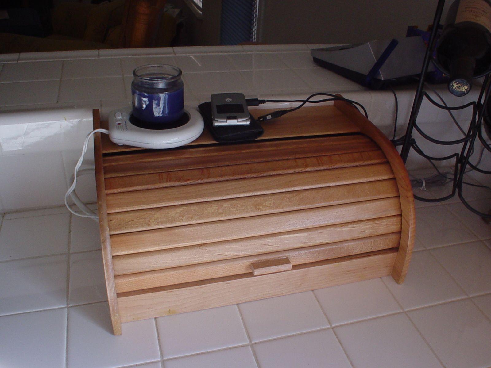 Charging Station Breadbox 5 Steps Instructables