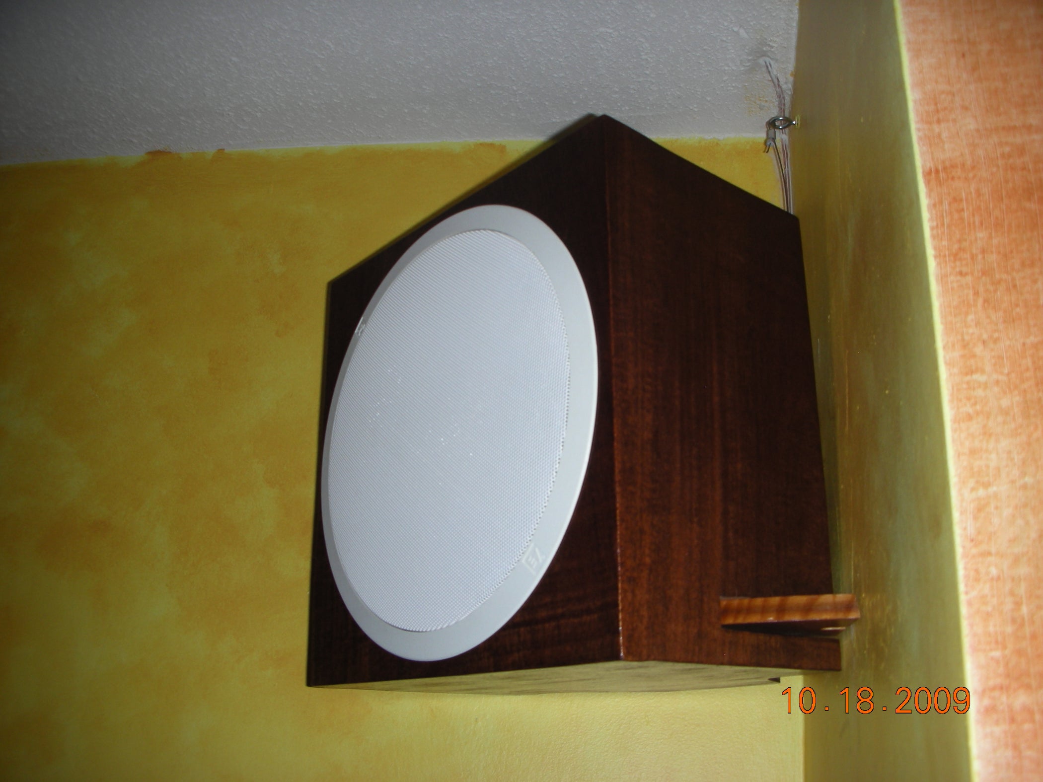 Ceiling Speakers Mounted Into Faux Speaker Boxes. 6 Steps Instructables