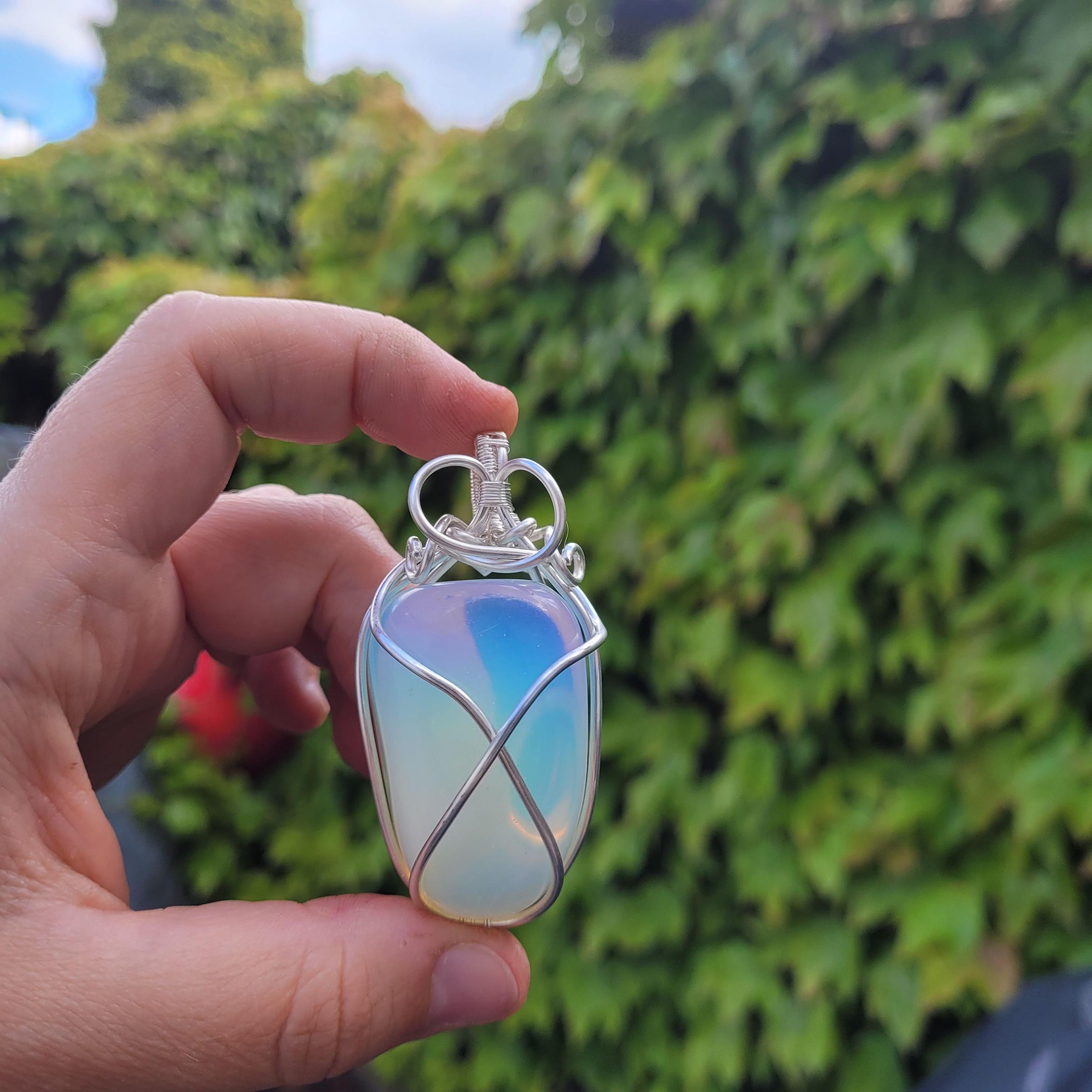 How to Wire Wrap Irregular Stones : 10 Steps (with Pictures ...