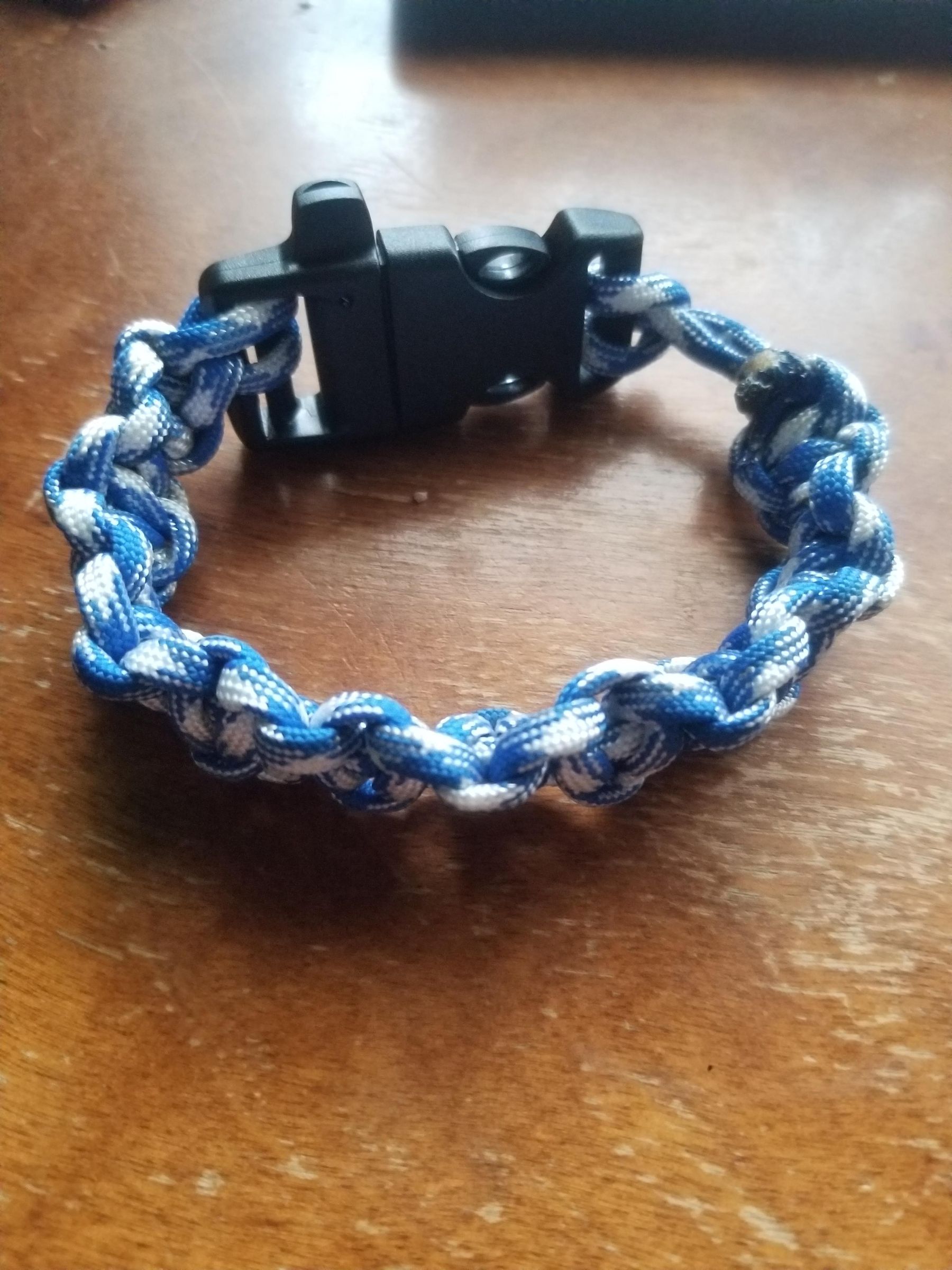 Paracord Bracelet With a Side Release Buckle 9 Steps (with Pictures) Instructables