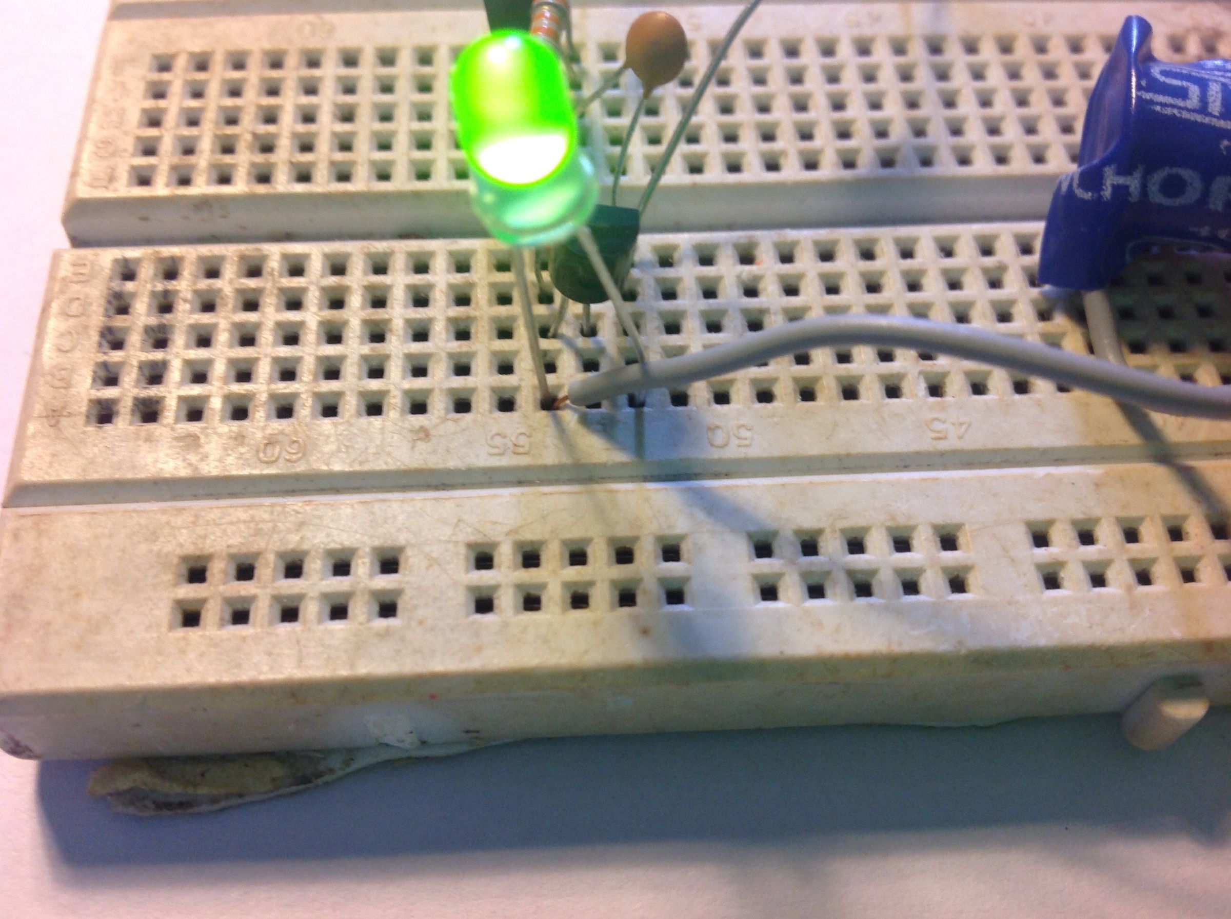 Super Simple Inductor Joule Thief! 5 Steps (with Pictures