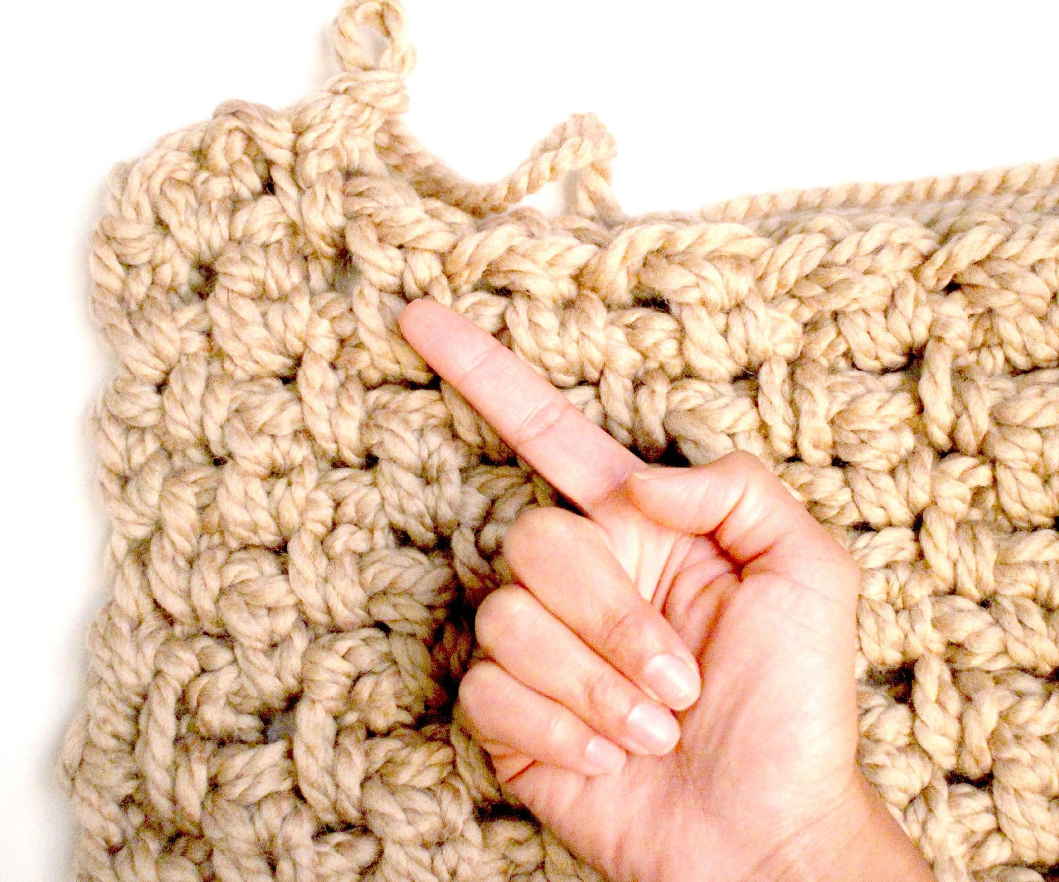 How to Finger Crochet 4 Steps (with Pictures) Instructables