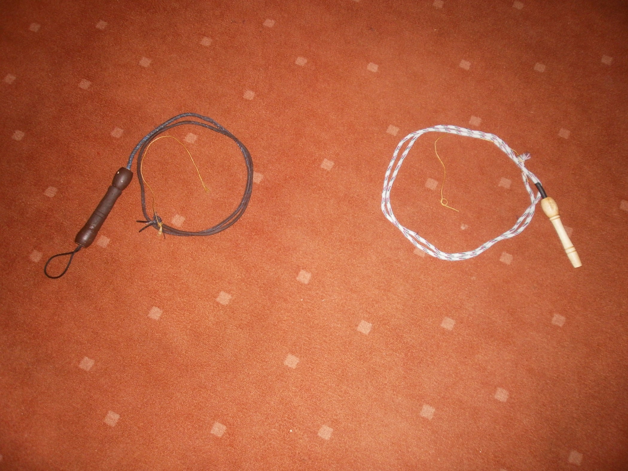 How to Make a Bullwhip (no Ducktape) 5 Steps Instructables