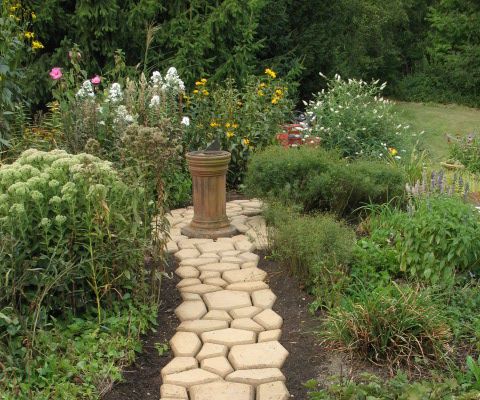 Stone Garden Walkways : 5 Steps (with Pictures) - Instructables