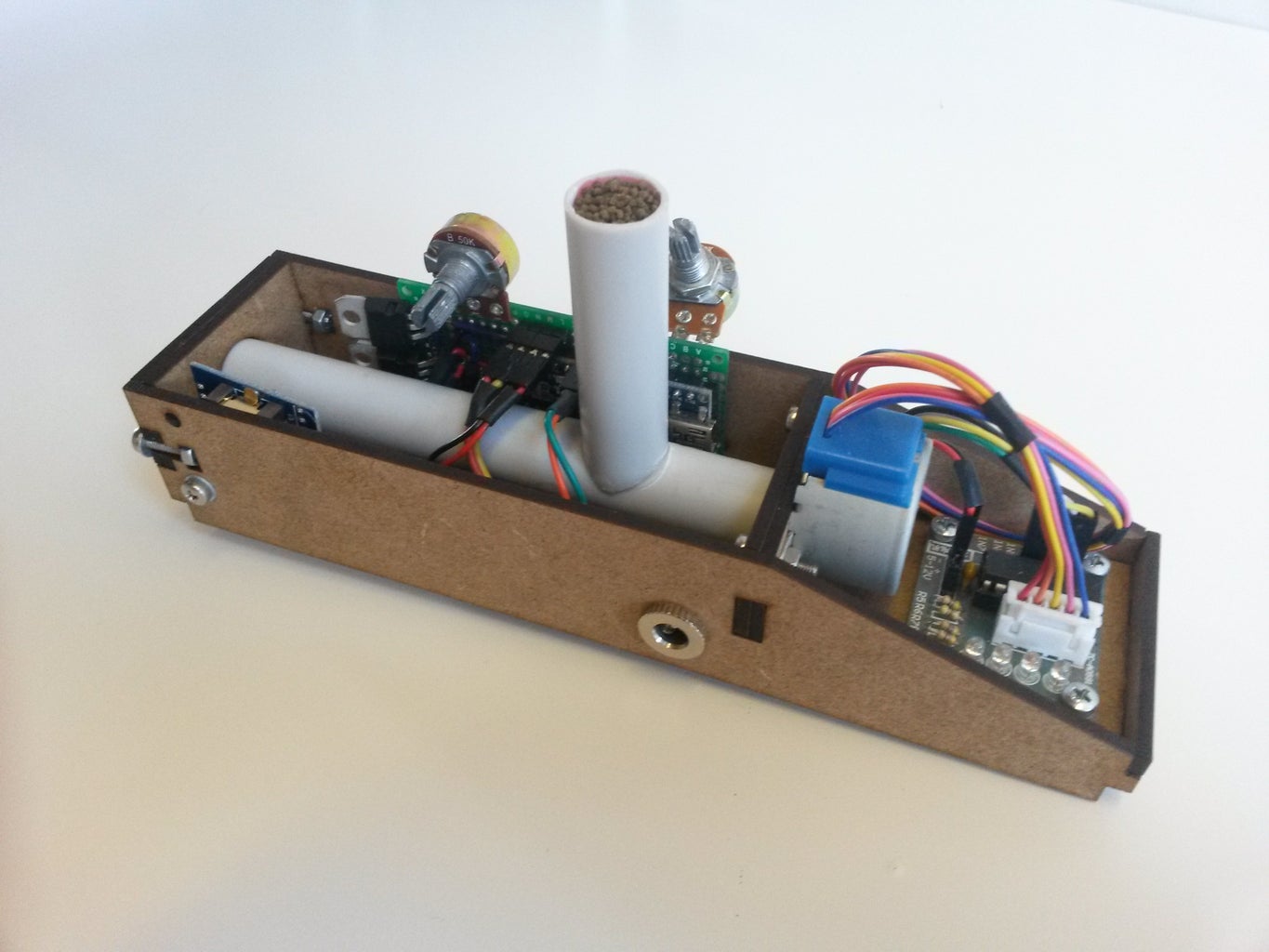 Automatic Fish Feeder With Light 9 Steps with Pictures Circuit Diagram