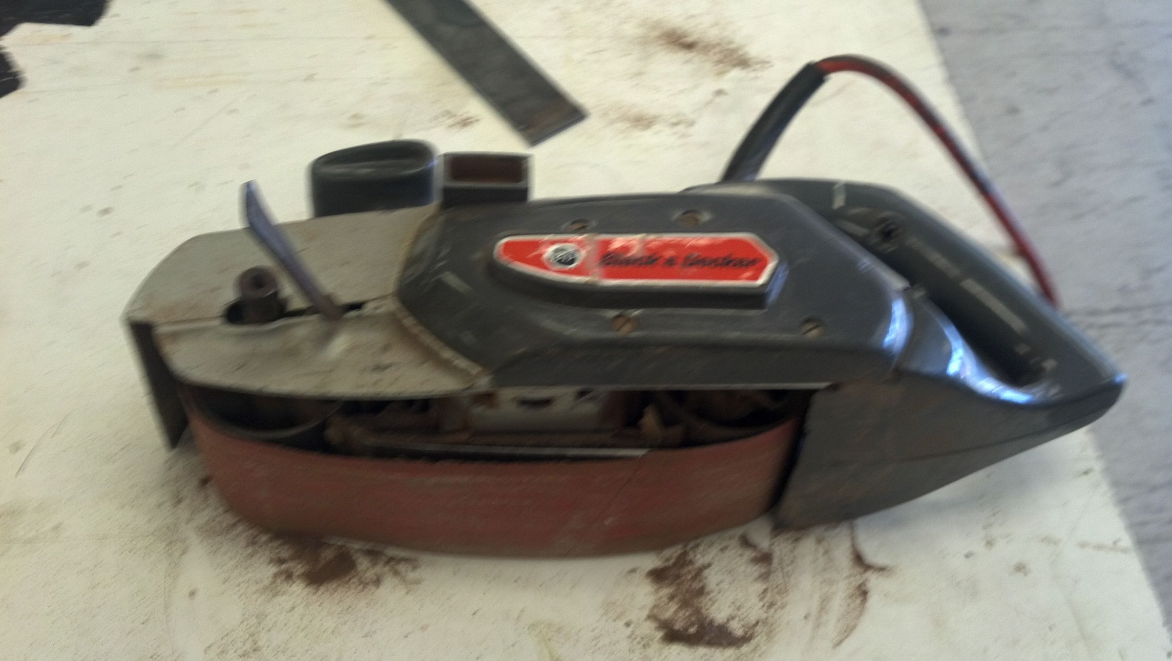 How to Change the Belt on a Hand Held Belt Sander 5 Steps (with