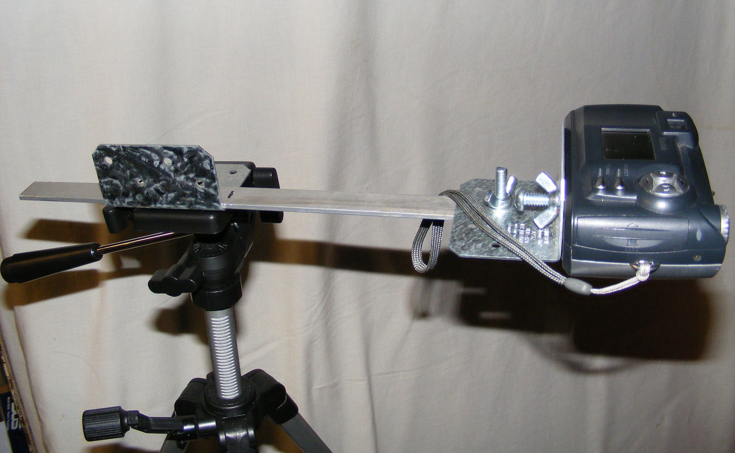 DIY guide for Yokozuna Ninja Booming Grip of Righteousness (Camera copy stand tripod adapter) with step-by-step instructions