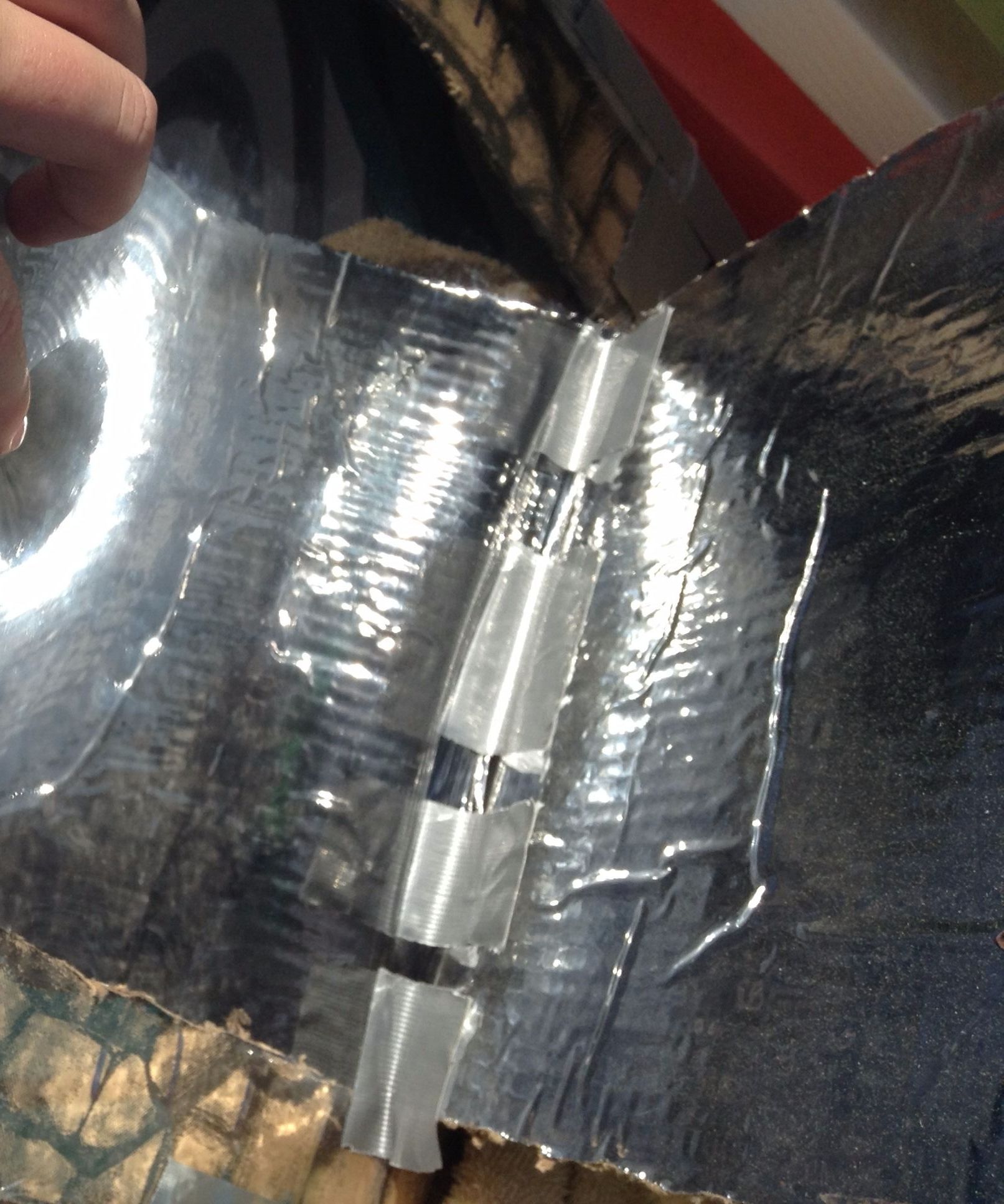 DIY guide for Pizza Box Solar Cooker with step-by-step instructions