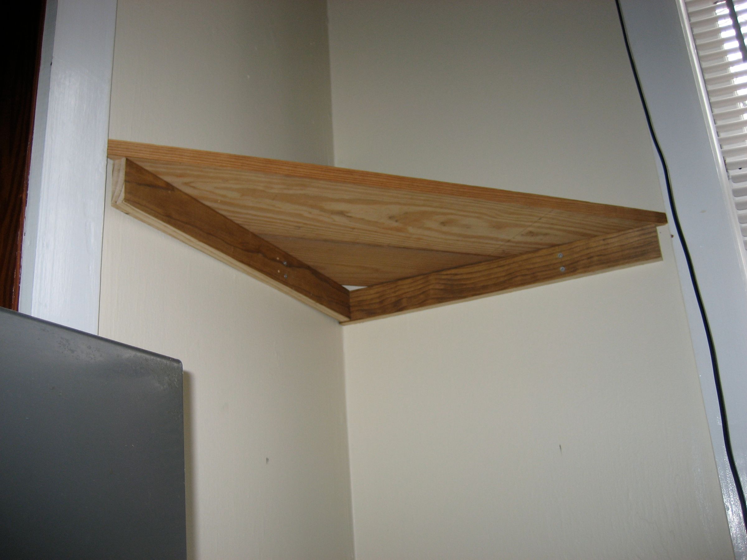 Simple Corner Shelf 3 Steps Instructables
