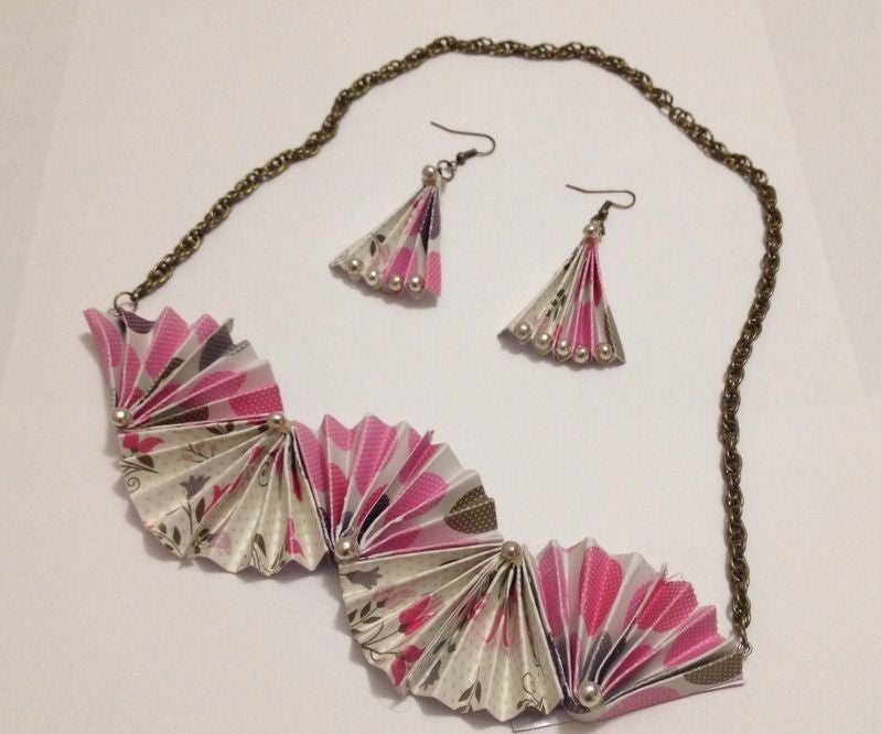 DIY Folded Paper Jewelry 5 Steps (with Pictures) Instructables
