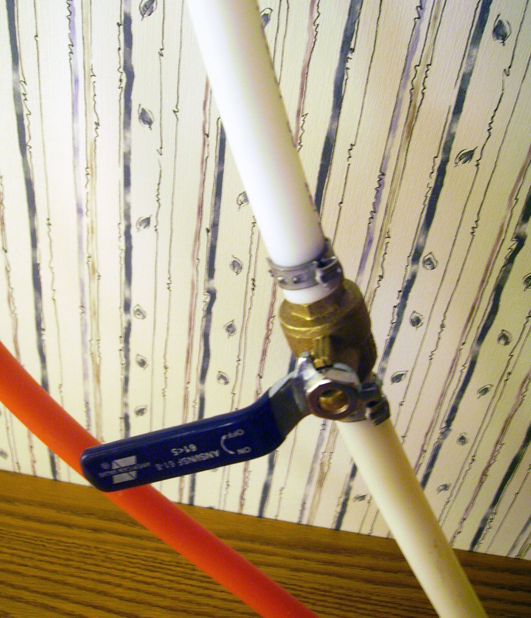 Water Line Leaks? Fix It Yourself! Here's How... 10 Steps Instructables