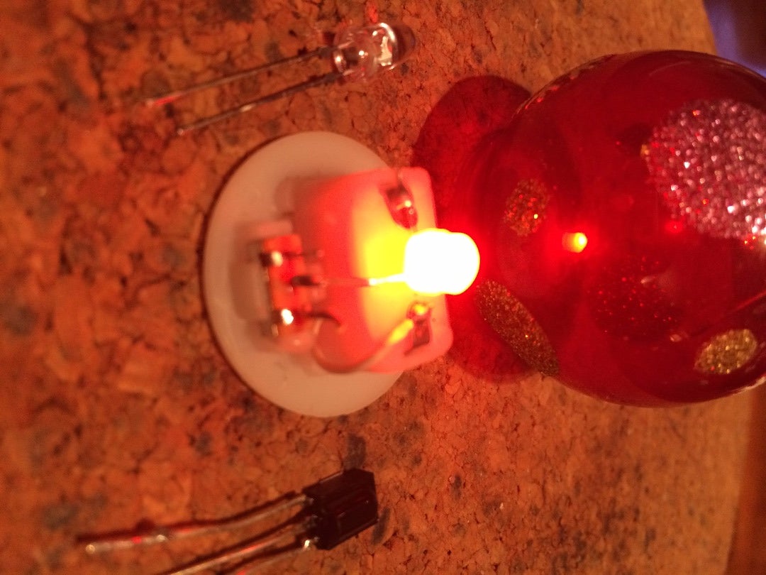 A Very Simple Remote Control Flashing LED Light 5 Steps (with