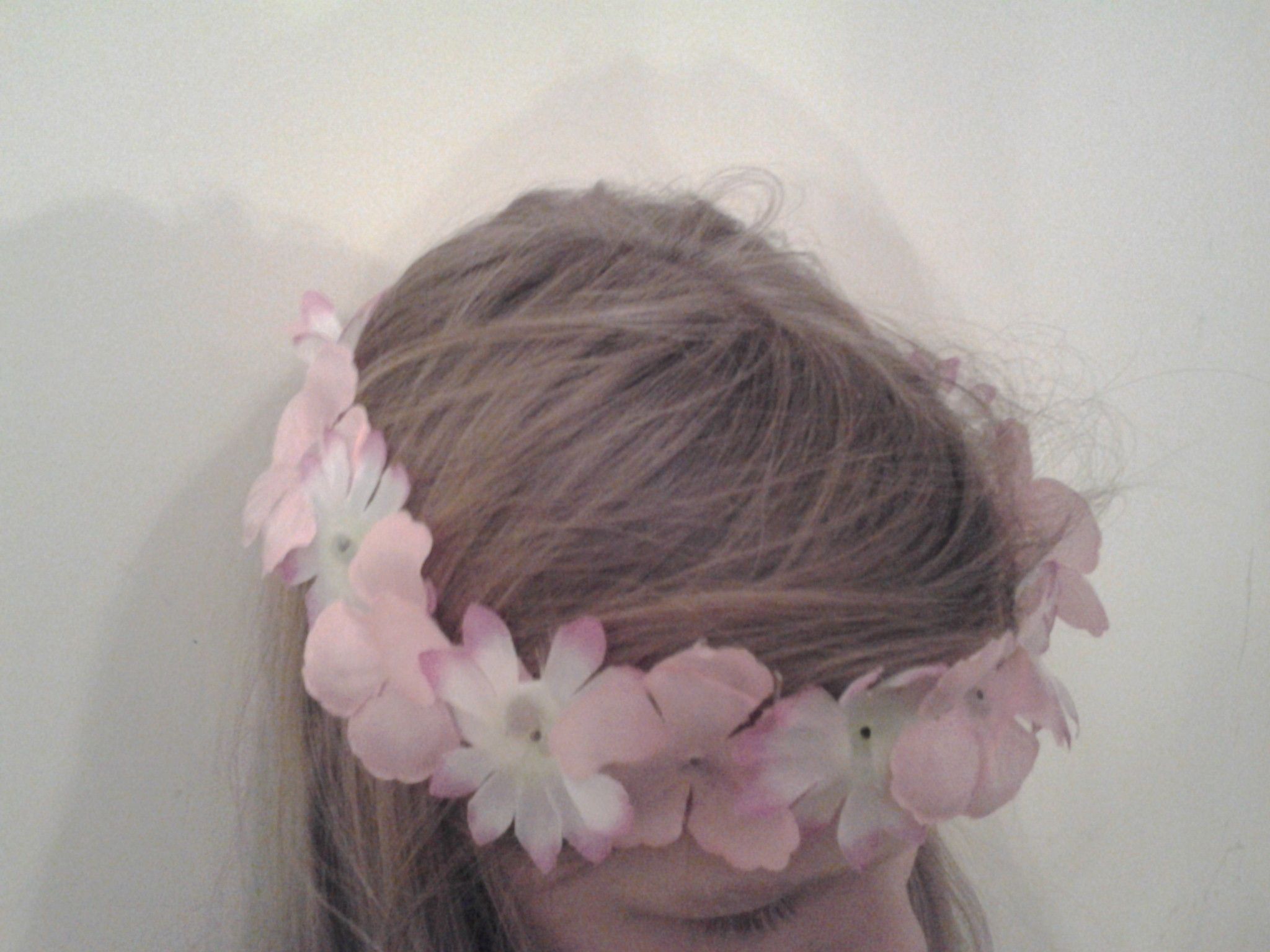 hot glue tiara DIY Project DIY Project Image