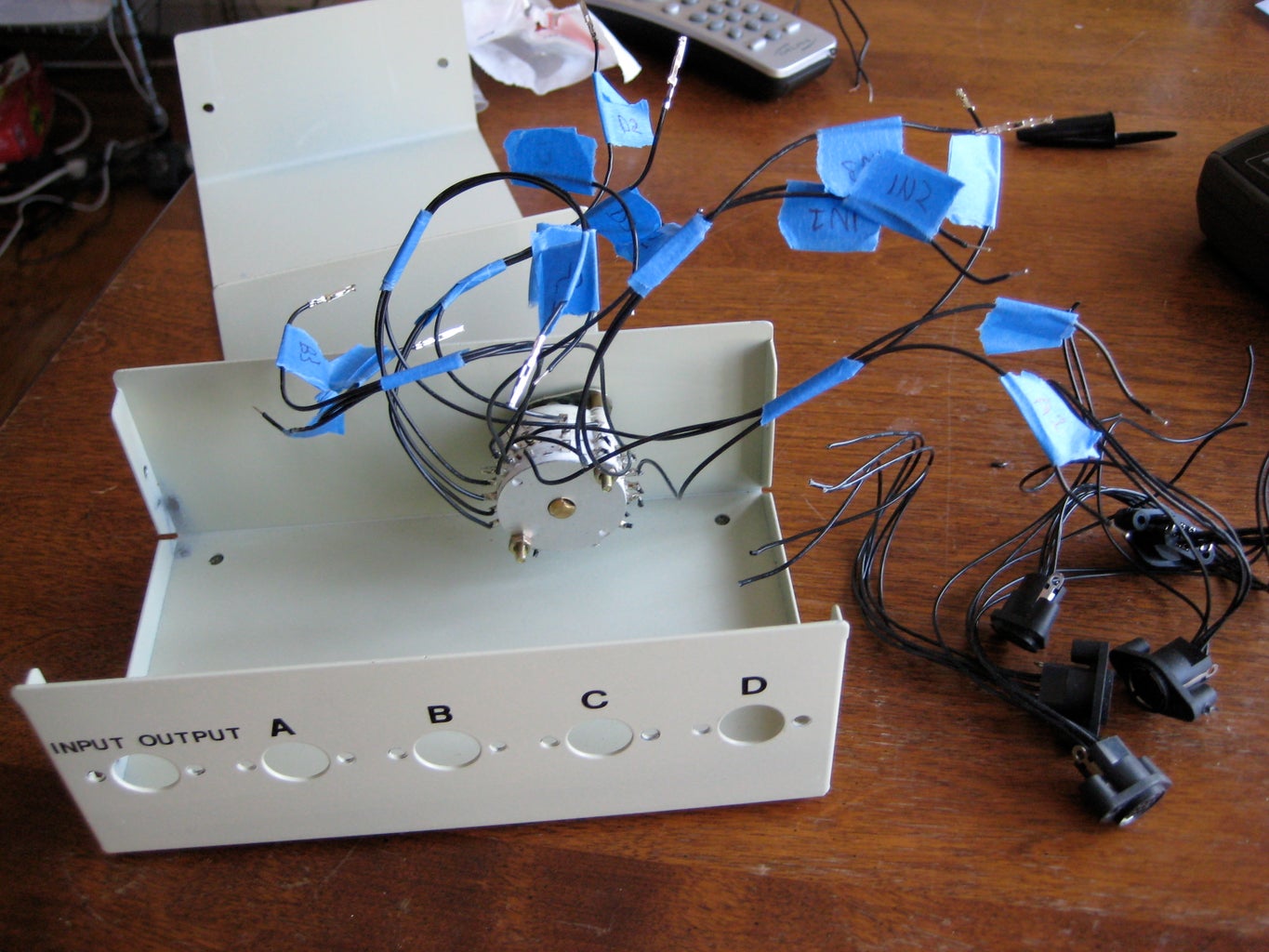 DIY Audio Switch : 9 Steps (with Pictures) Circuit Diagram