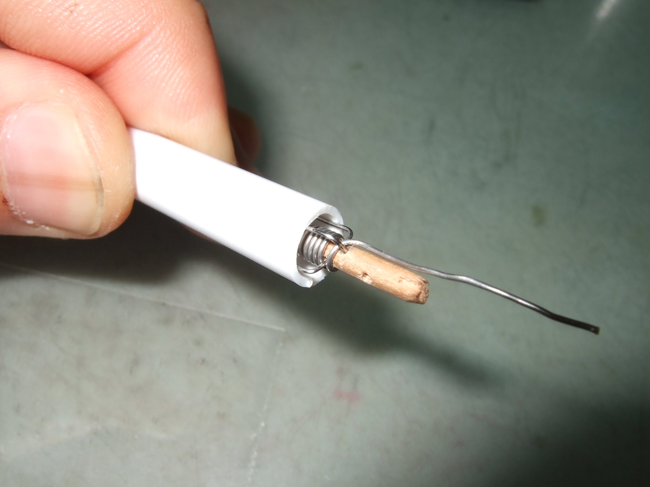 The Solder Saver (locking Cam Solder Dispensing Pen) 4 Steps