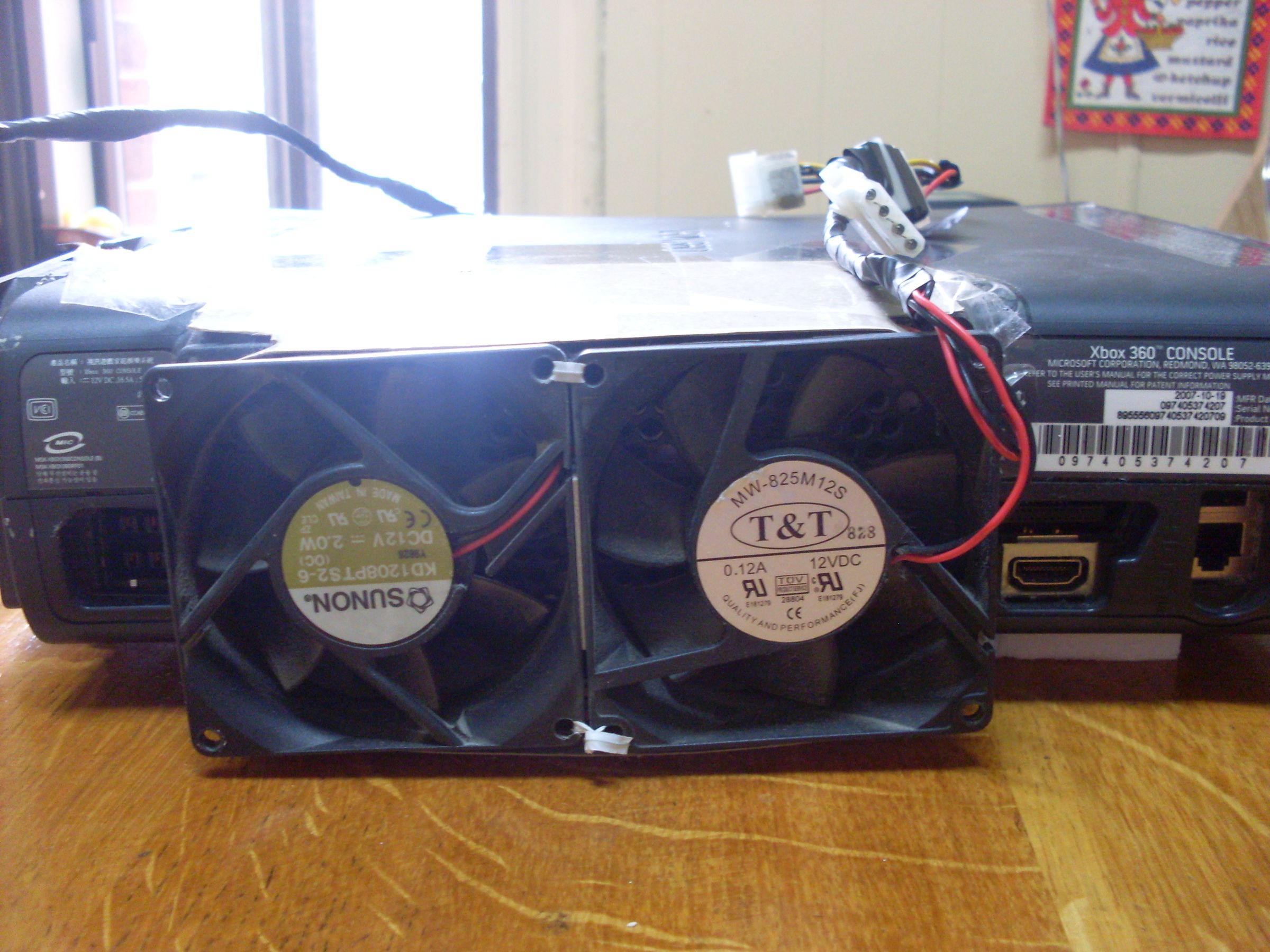ATX Power Supply for an Xbox360 and Xbox 360 Cooling Mod! 3 Steps