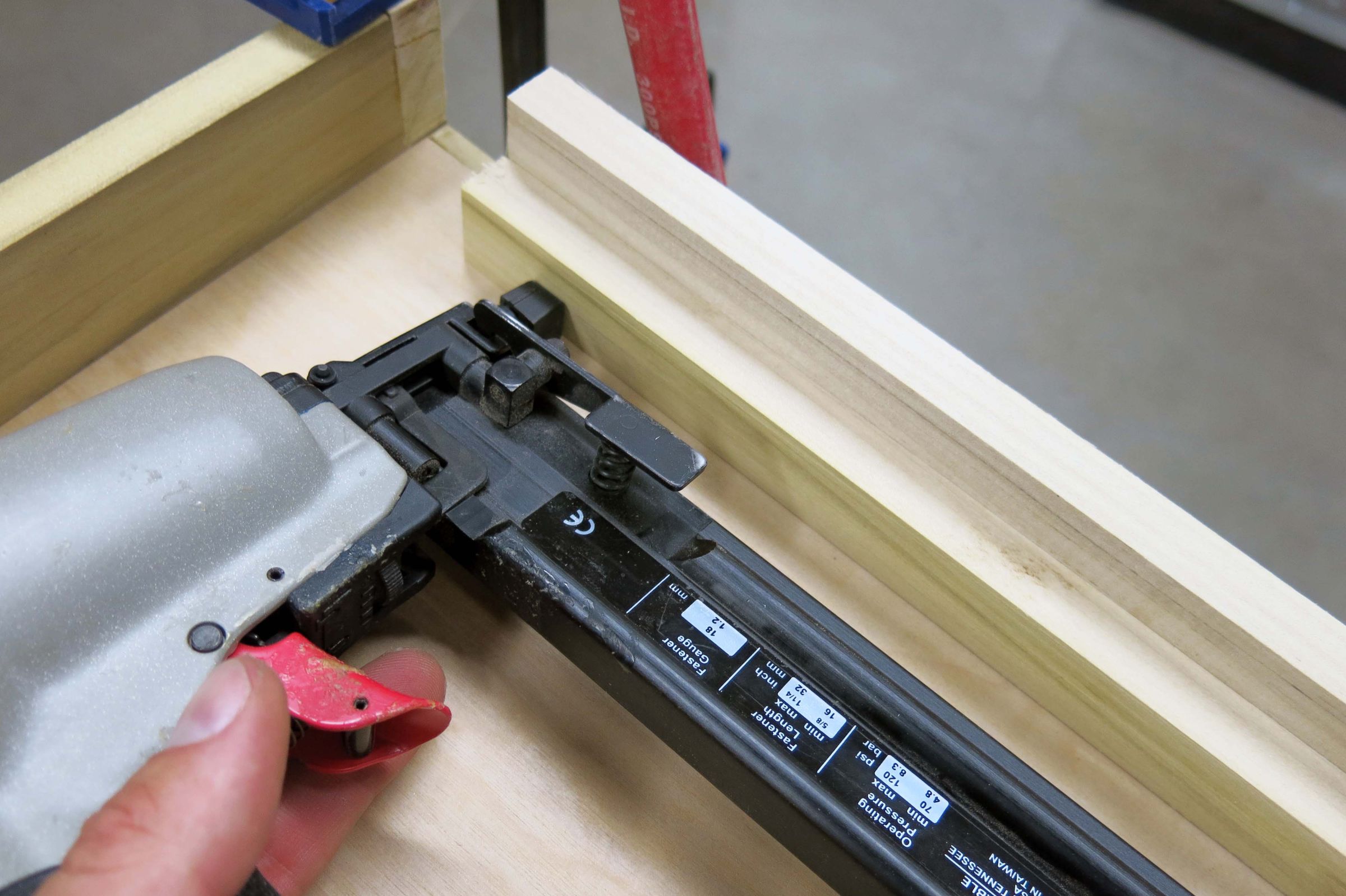 Work/Play TV Tray 8 Steps (with Pictures) Instructables