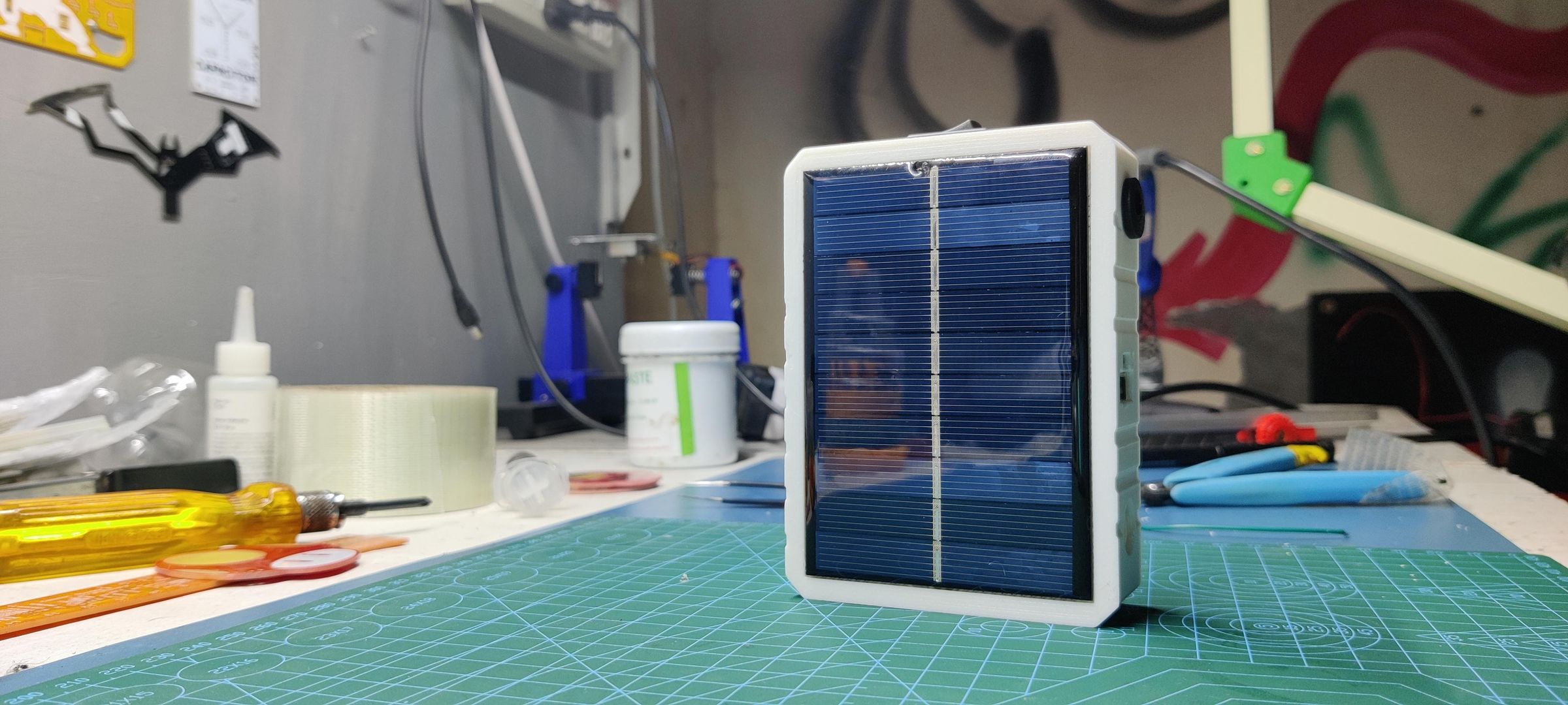 SOLAR Bank! 9 Steps (with Pictures) Instructables