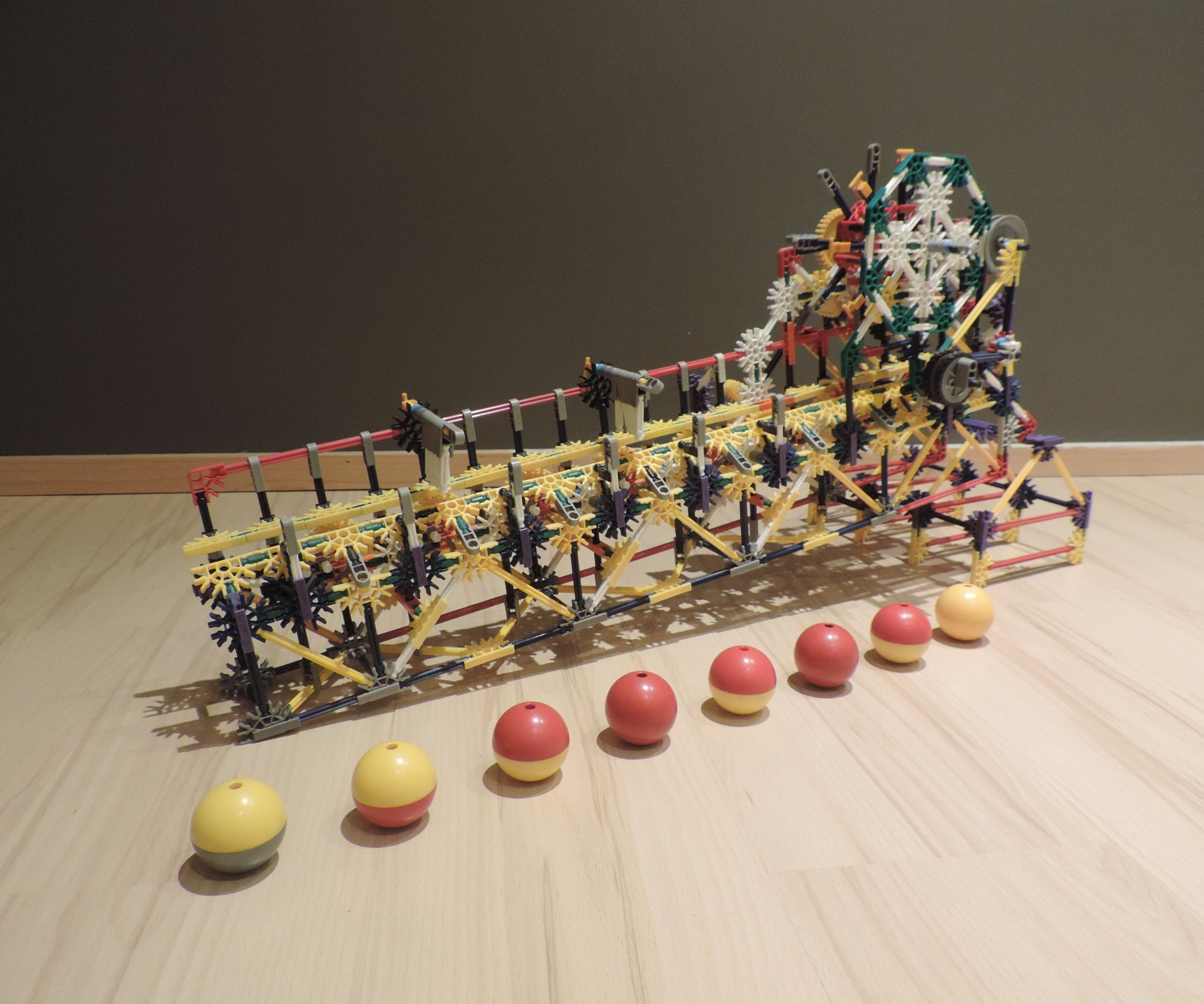 Knex Ball Machine Separator (8 Outputs) 21 Steps (with Pictures