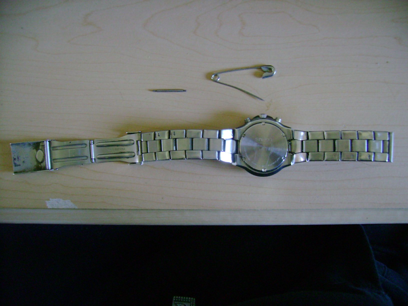 Change a Watch Battery Without Tools 3 Steps (with Pictures