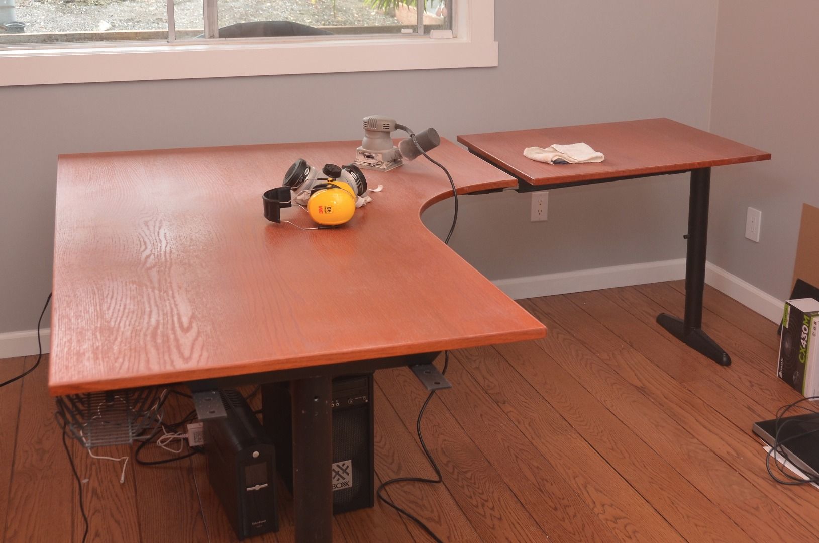 Restoring an Old Desk With a New Laminate Surface 7 Steps (with