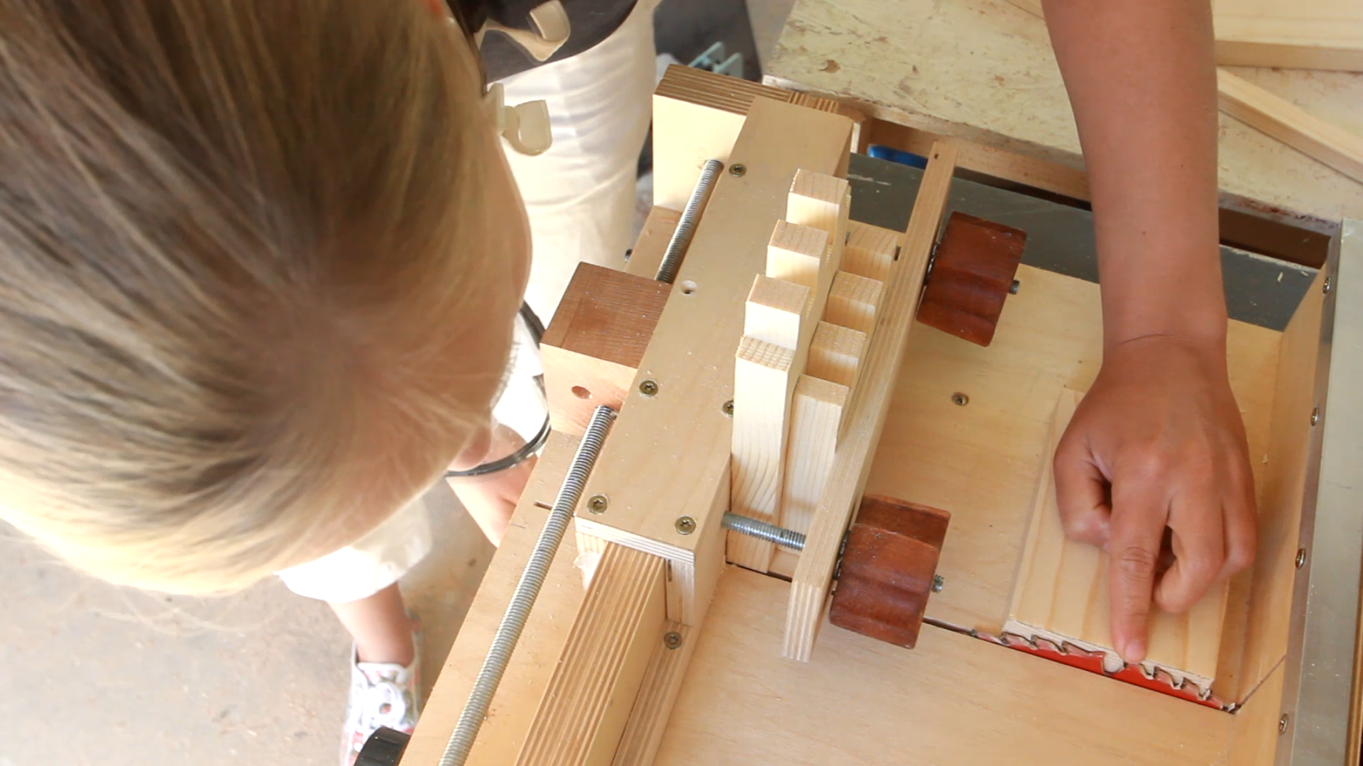 How to Build a Variable Box Joint Jig 11 Steps (with Pictures