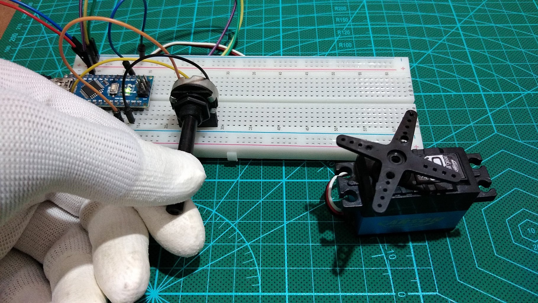 How to Control Servo Motor Arduino Tutorial : 4 Steps - Instructables