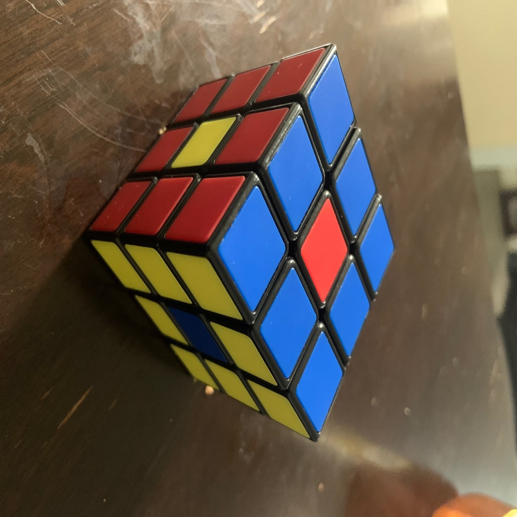 Rubik's Cube Trickscenter Piece. 6 Steps Instructables