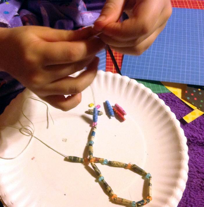 Download Making Paper Beads 7 Steps Instructables
