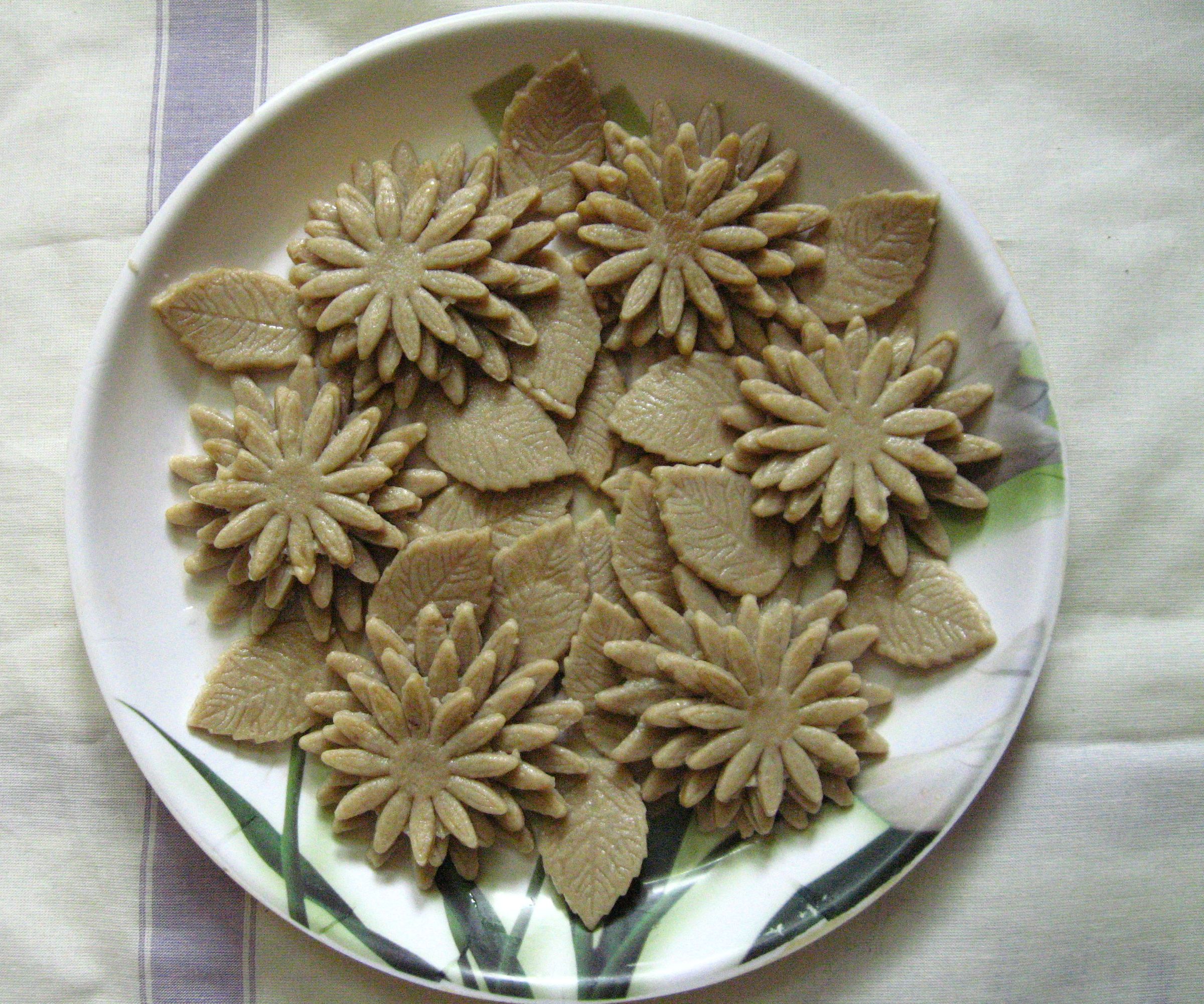 Fresh Home-Made Pasta Using Plunge Cutters