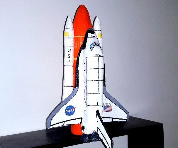 DIY guide for NASA space shuttle model with step-by-step instructions