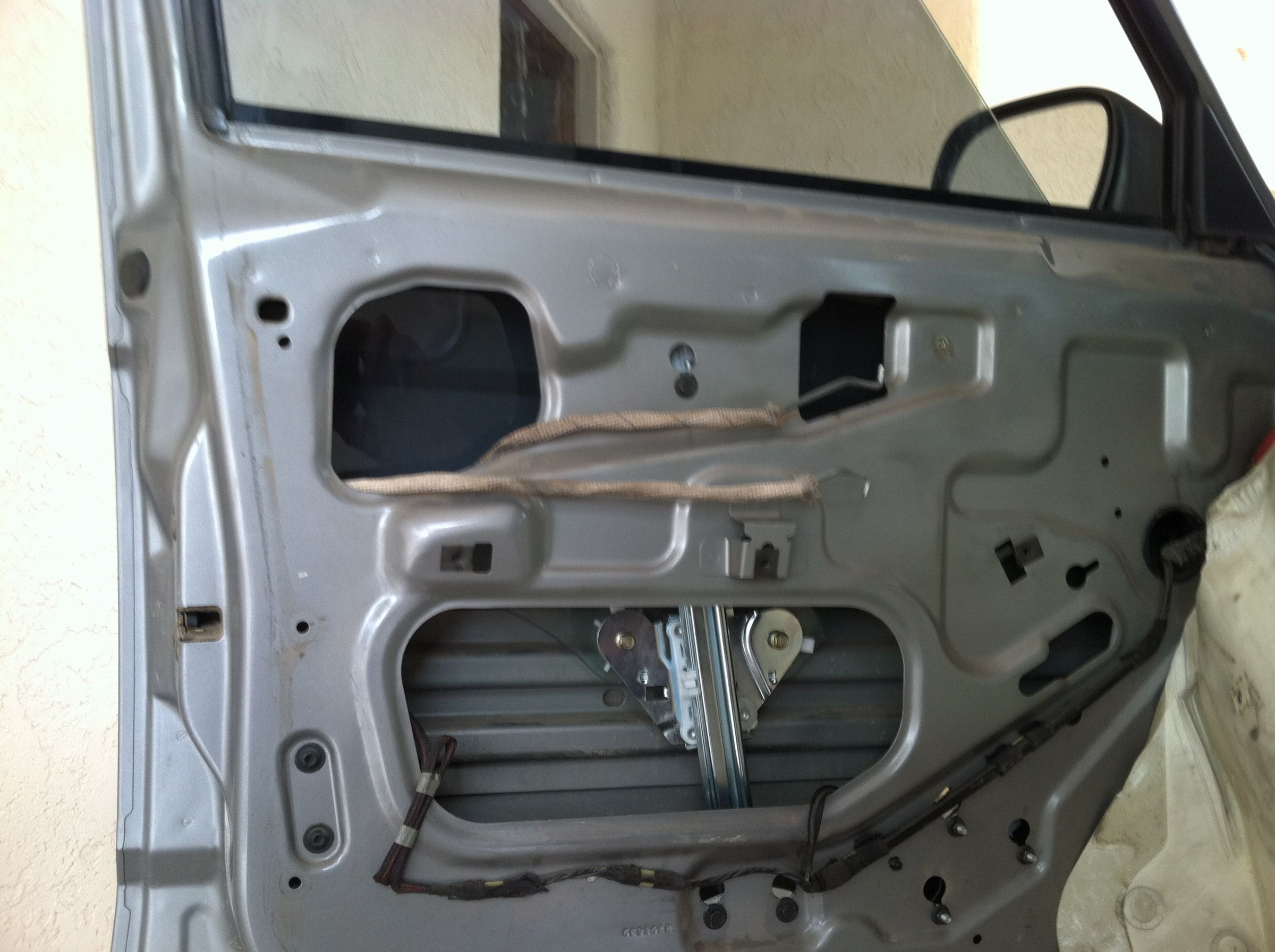 Replace the Window Regulator in a Jeep Cherokee 14 Steps Instructables