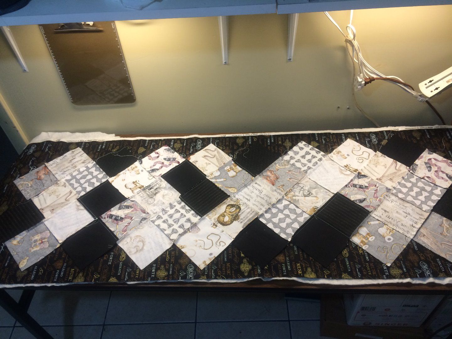 Zig Zag Table Runner 11 Steps (with Pictures) Instructables