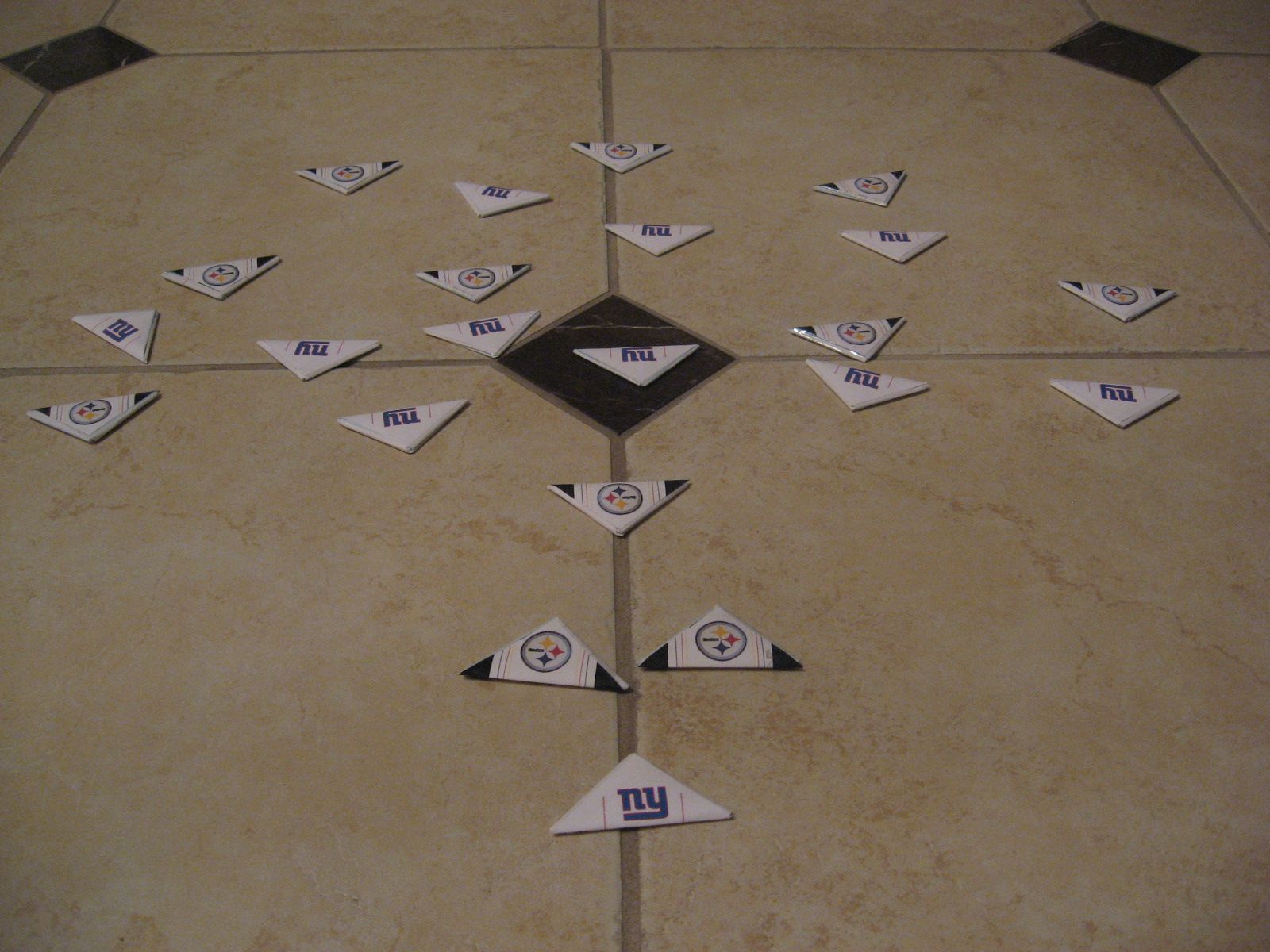 The Absolute Best Way to Play Paper Football 10 Steps Instructables