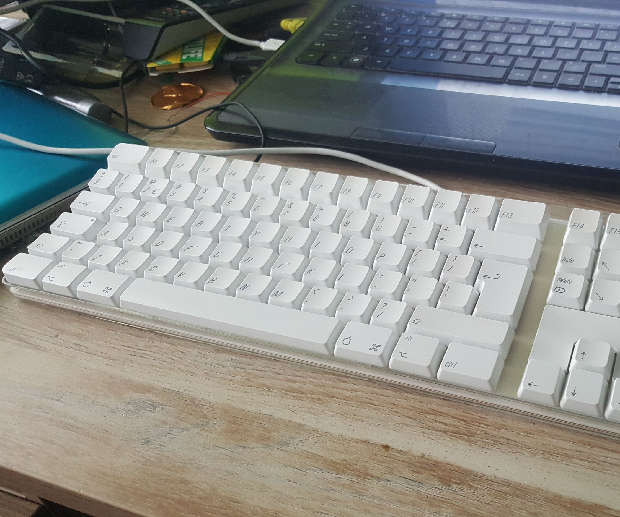 Restoring an Apple A1048 Keyboard 6 Steps (with Pictures) Instructables