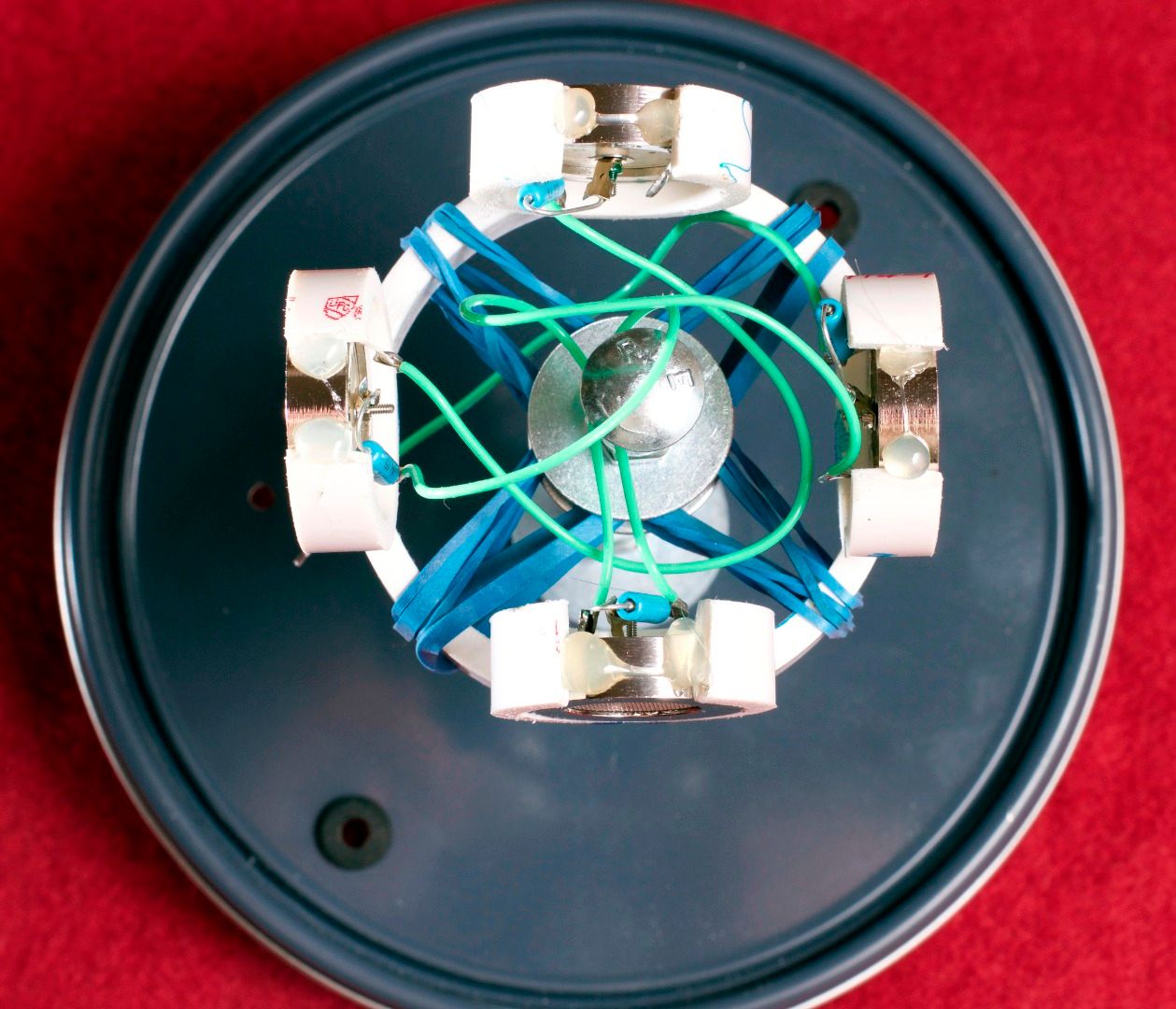 The Paint Can "Blumlein Pair" Stereo Microphone 11 Steps (with