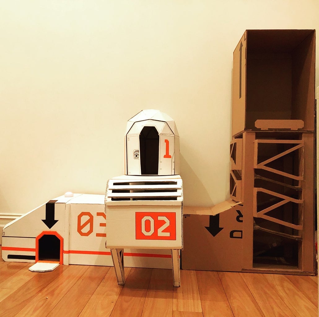 Cardboard Space Igloo for Cats (+ Spacepod Inspiration) : 7 Steps (with