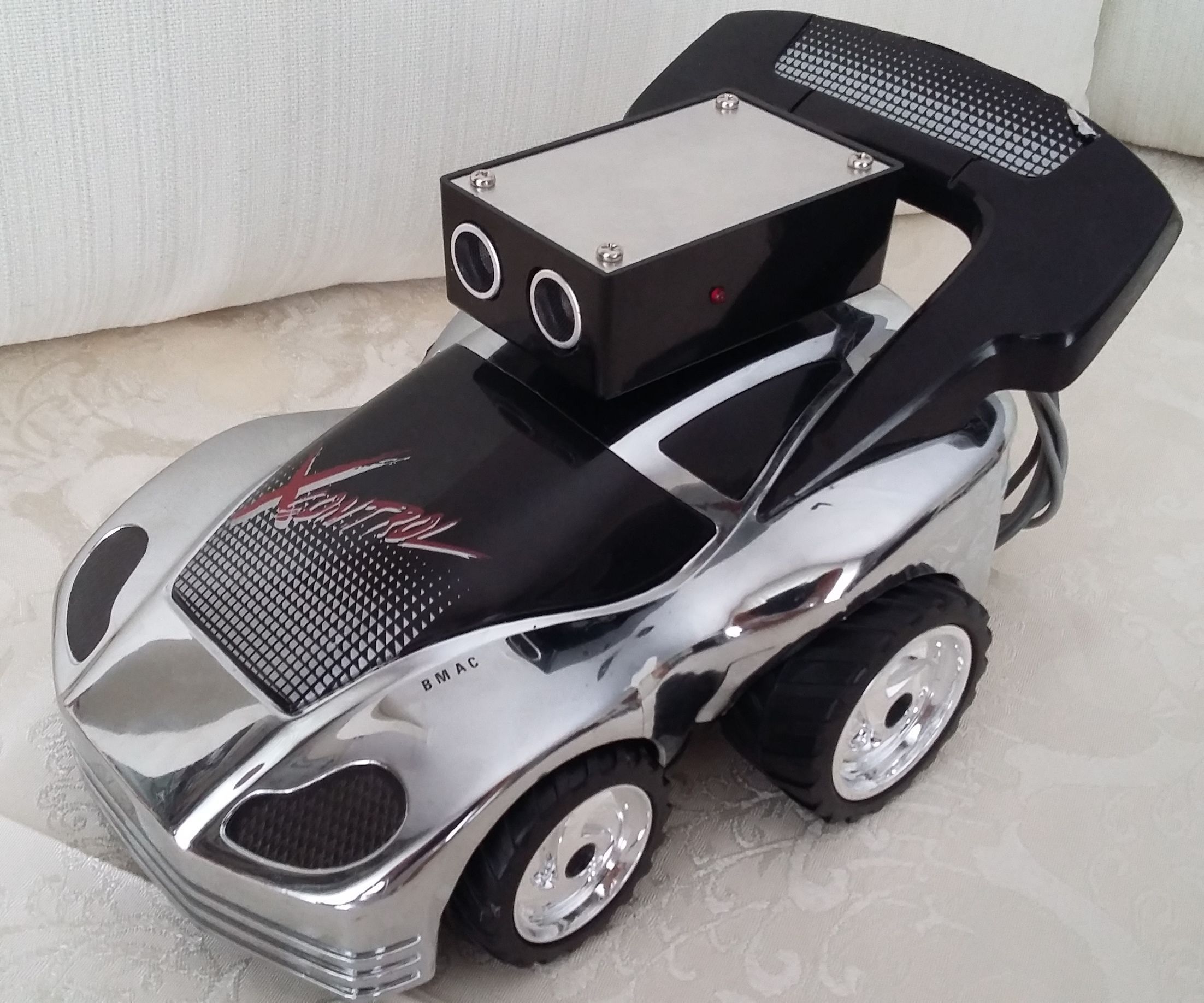 1st bm arduino controlled car with hc-sr04 DIY Project DIY Project Image