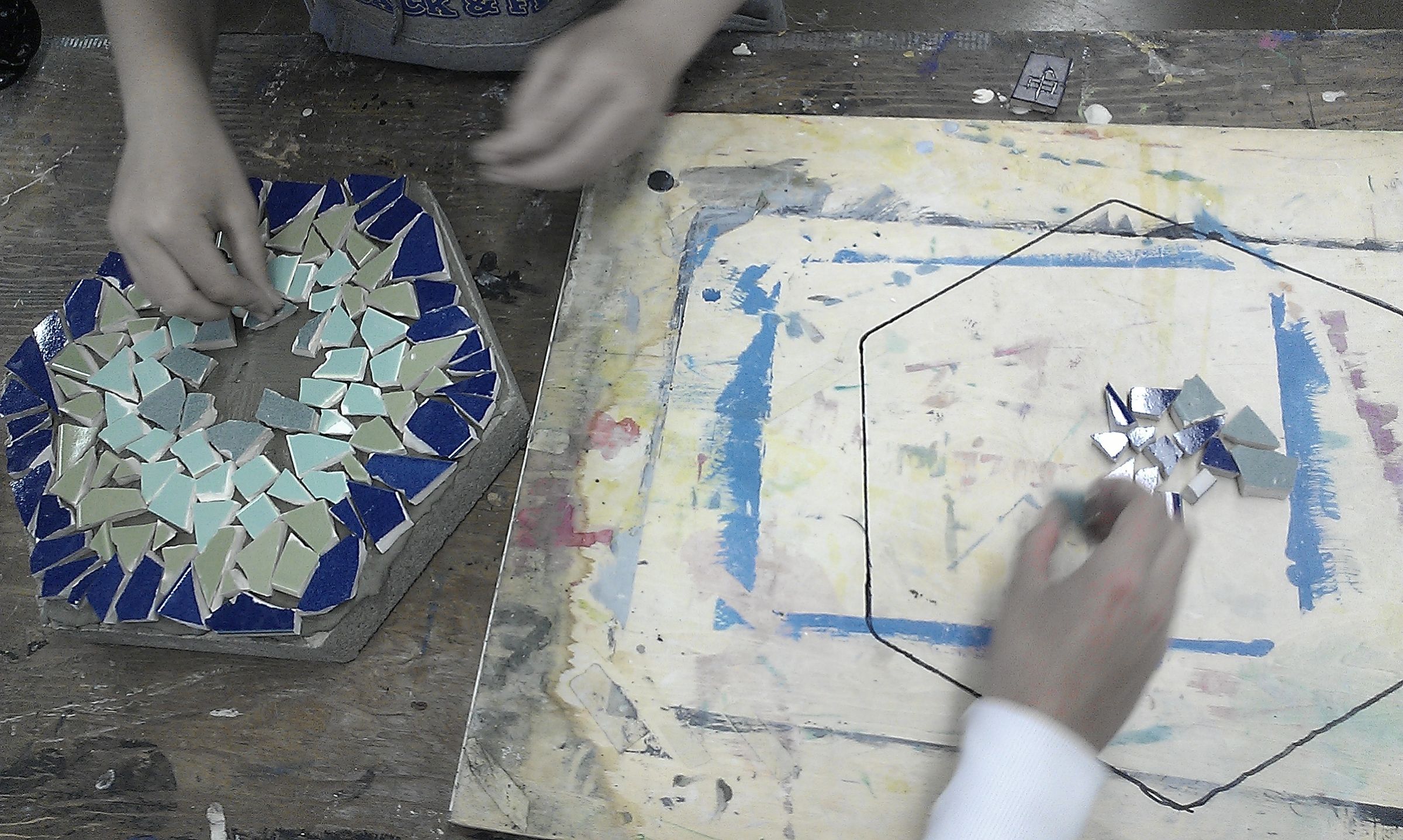 Recycle Ceramics Into Awesome Mosaic Stepping Stones 15 Steps Instructables