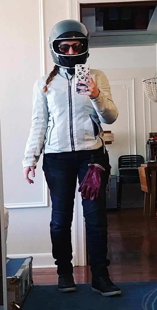 How To Wear Hair In Motorcycle Helmet | Reviewmotors.co