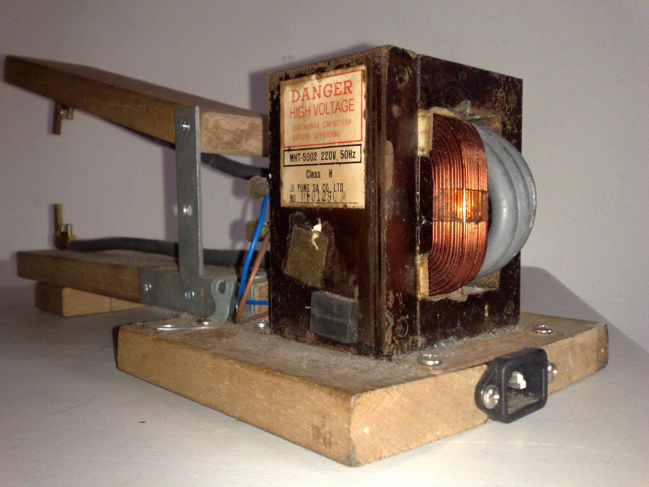 Very Low Cost Sheet Metal Spot Welder (Portable & Convenient) : 6 Steps