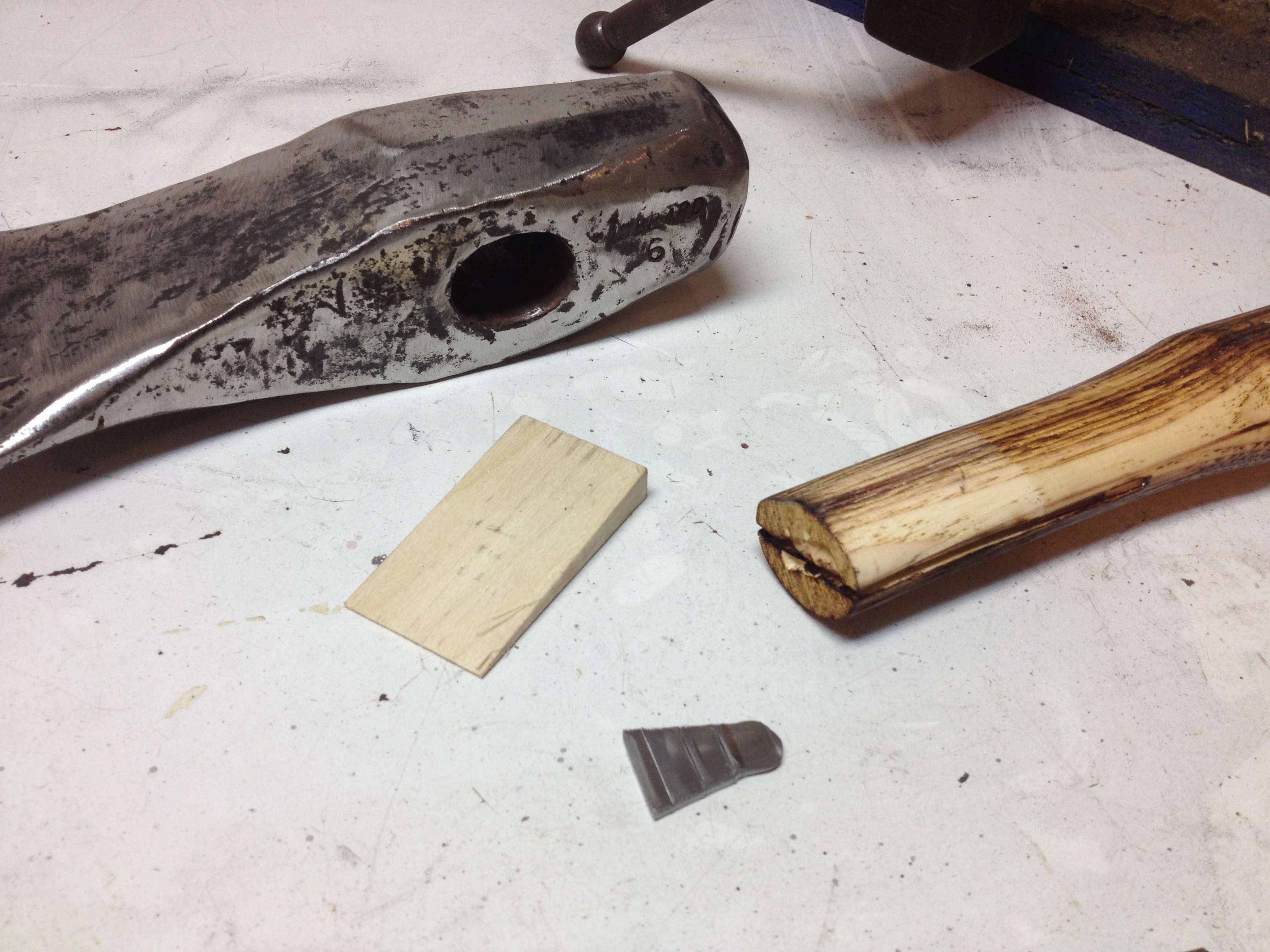 How to Rehandle an Axe... 6 Steps (with Pictures) Instructables