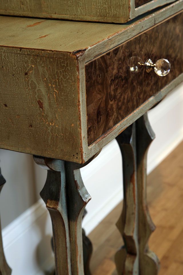 Howto Faux Paint Antique Distressed Furniture [video] Instructables