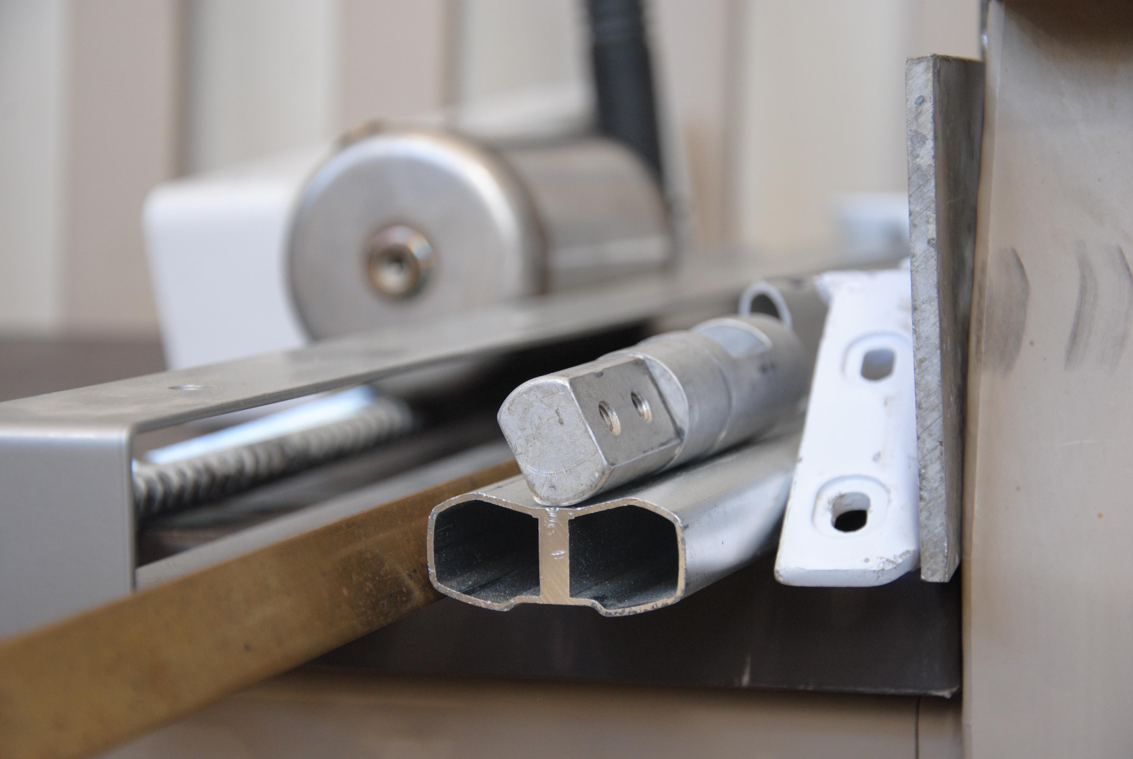 Top 10 Ways to Cut Metal Without an Angle Grinder! 11 Steps (with