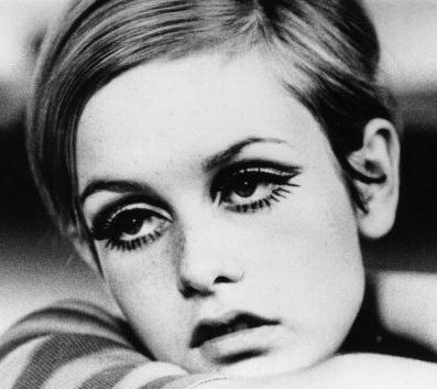 Get Twiggy Eyes: A Makeup How-To : 8 Steps - Instructables