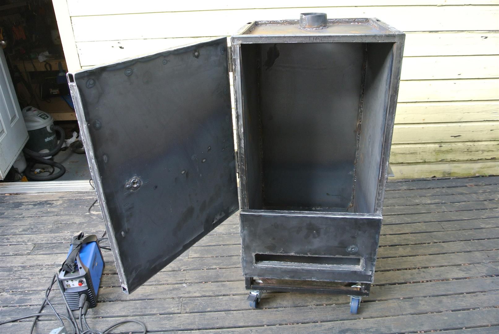 Making a Vertical Smoker and Grill 15 Steps (with Pictures
